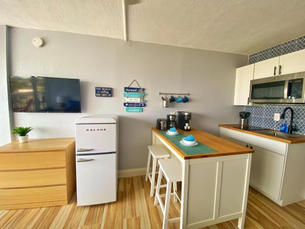 Castaways Resort Studios Daytona Beach Buitenkant foto