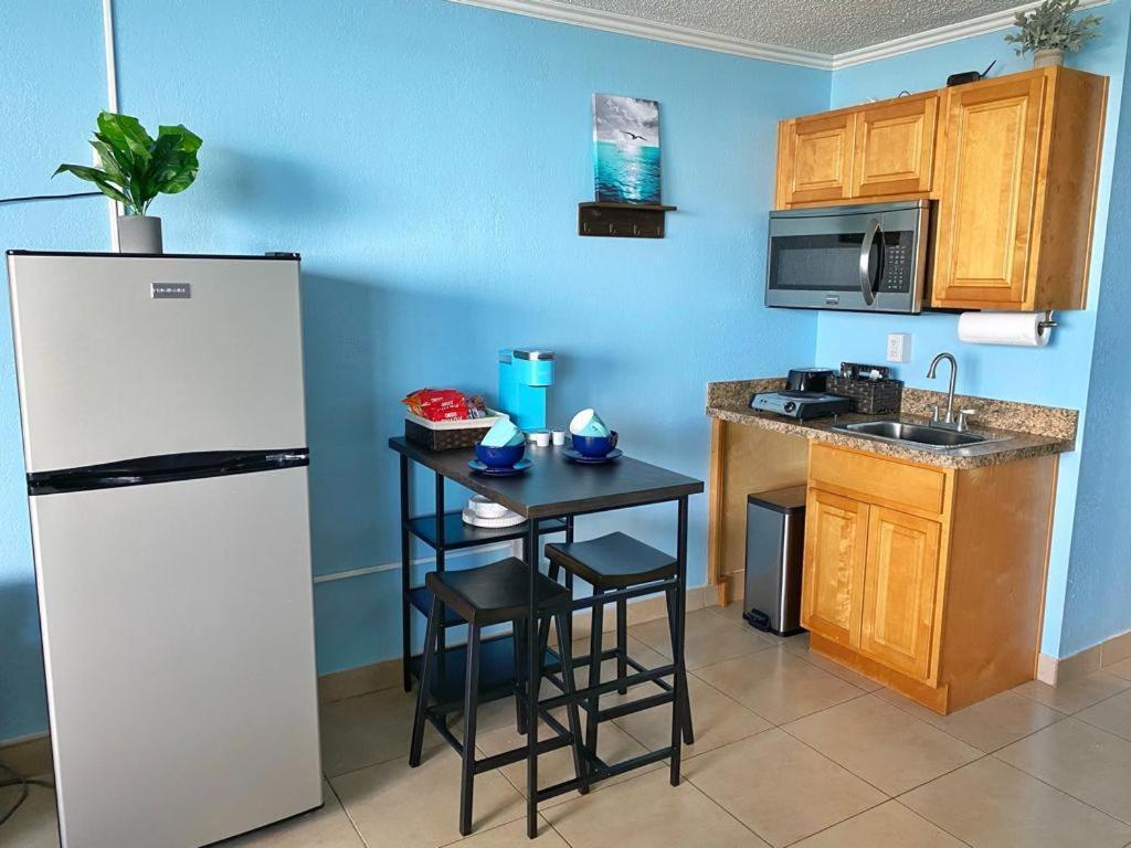 Castaways Resort Studios Daytona Beach Buitenkant foto