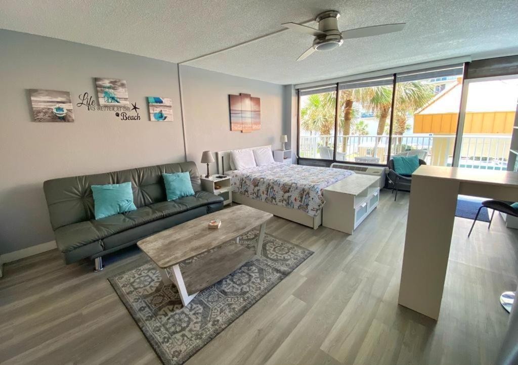 Castaways Resort Studios Daytona Beach Buitenkant foto